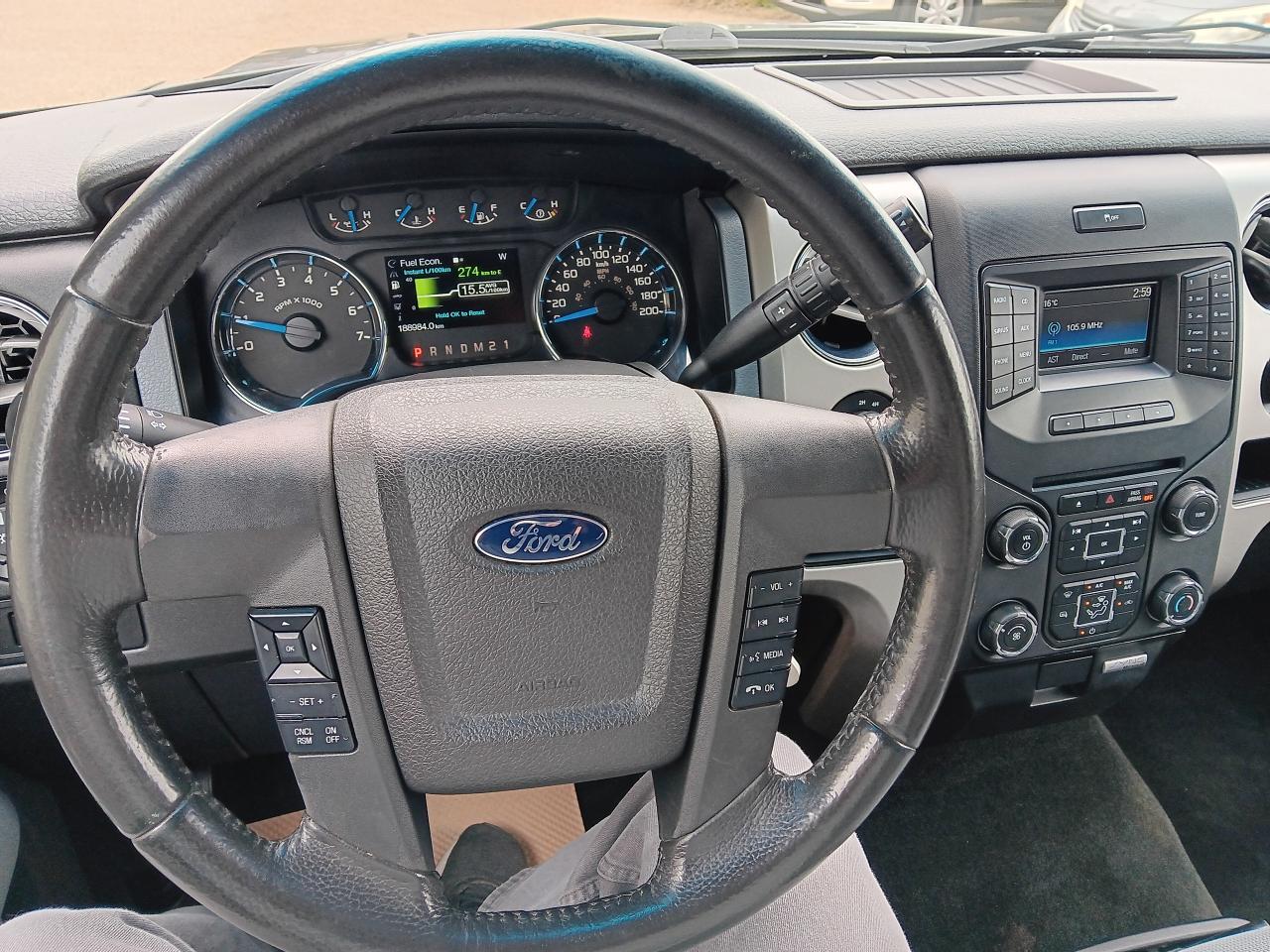 2014 Ford F-150 XLT, Supercab 4x4, 3.7 liter Tow Package Pwr Seat - Photo #14