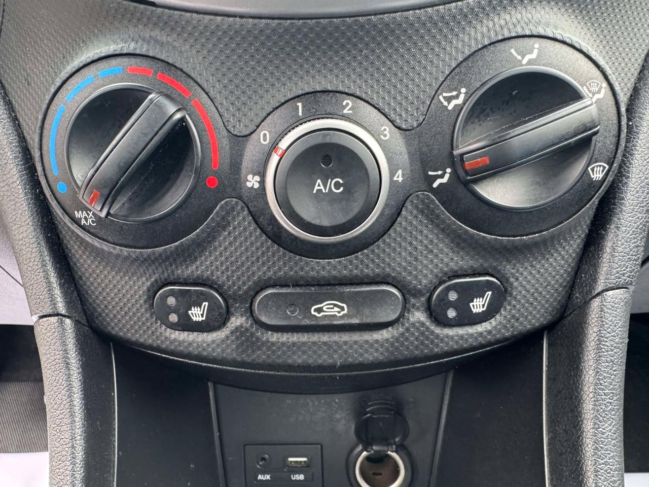 2016 Hyundai Accent GL - Photo #21