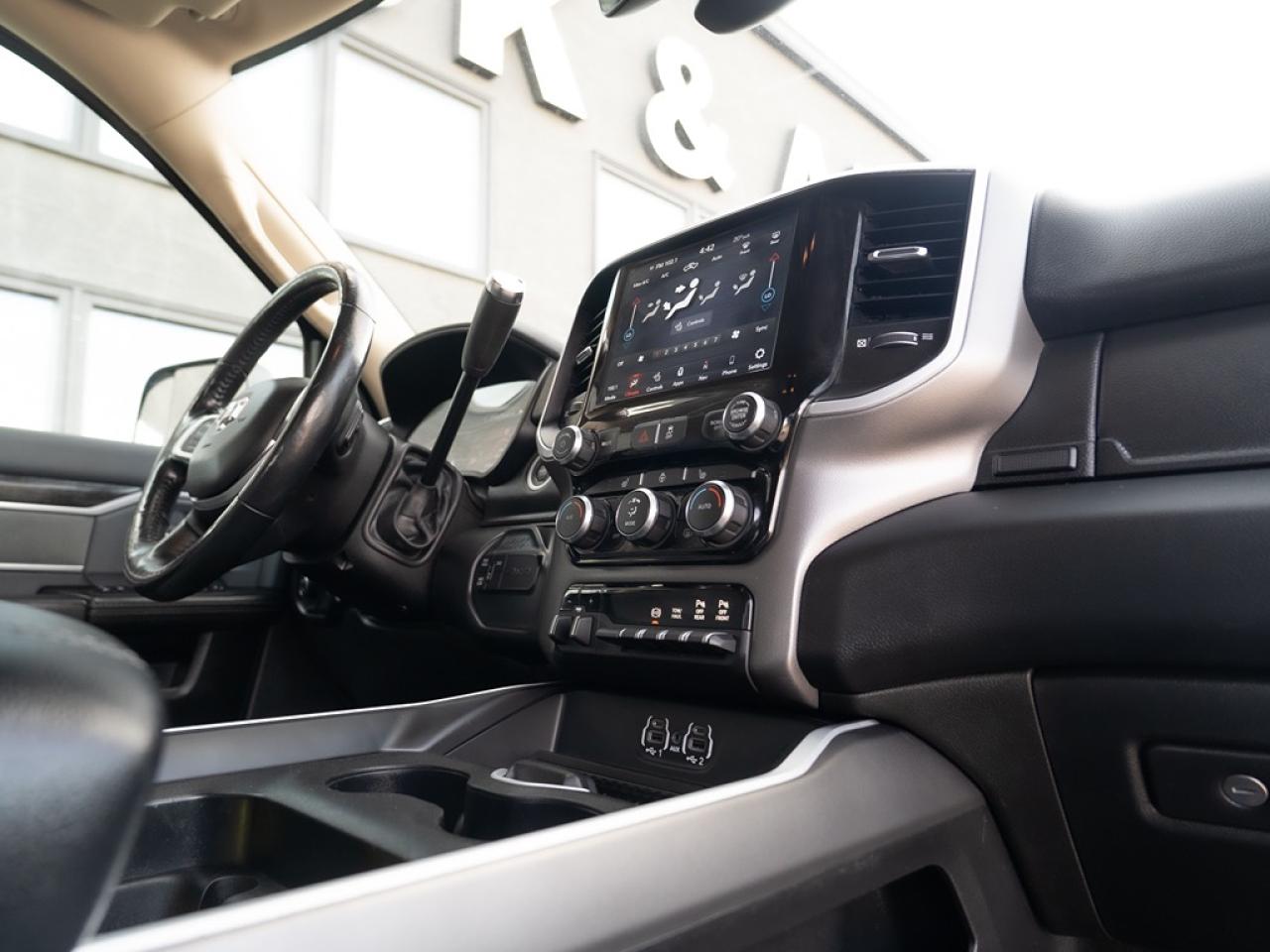 2020 RAM 3500 Big Horn DIESEL 4X4 Photo21