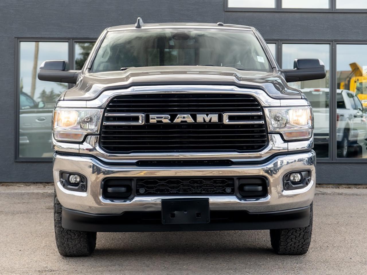 2020 RAM 3500 Big Horn DIESEL 4X4 Photo2
