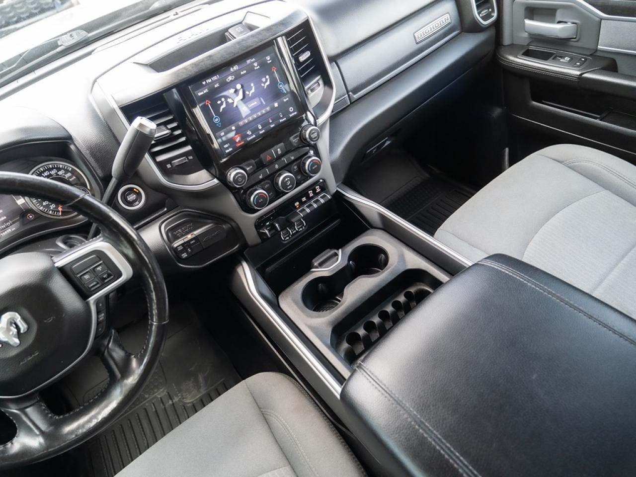 2020 RAM 3500 Big Horn DIESEL 4X4 Photo9