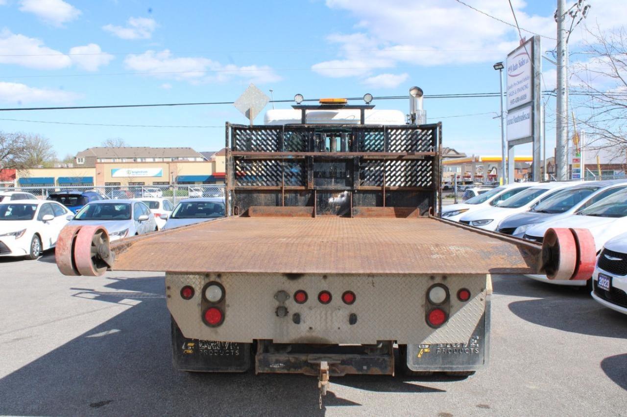 2018 PETERBILT 337 CAB CHASIS - Photo #9