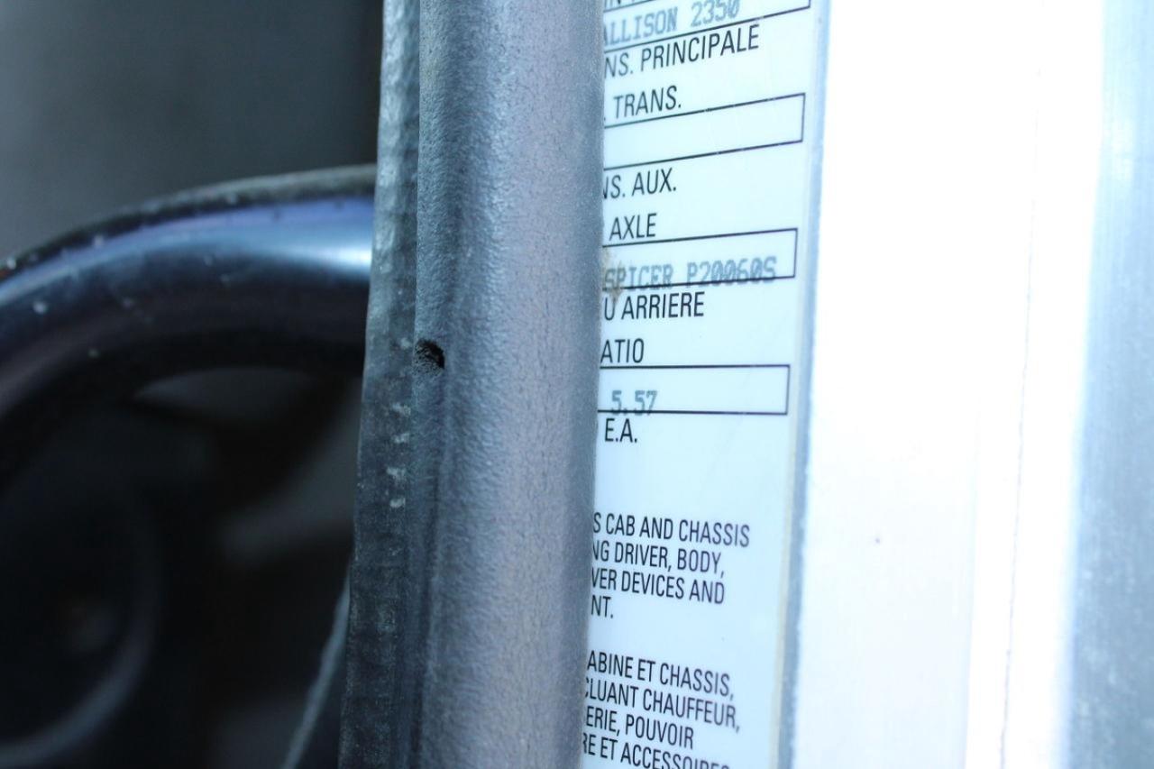 2018 PETERBILT 337 CAB CHASIS - Photo #52