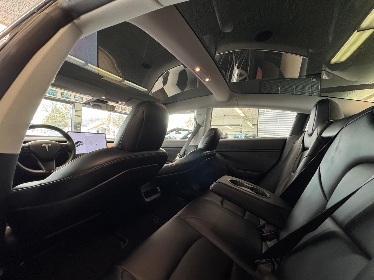 2018 Tesla Model 3 Model 3 LONG RANGE+ONE OWNER+CLEAN CARFAX Photo3