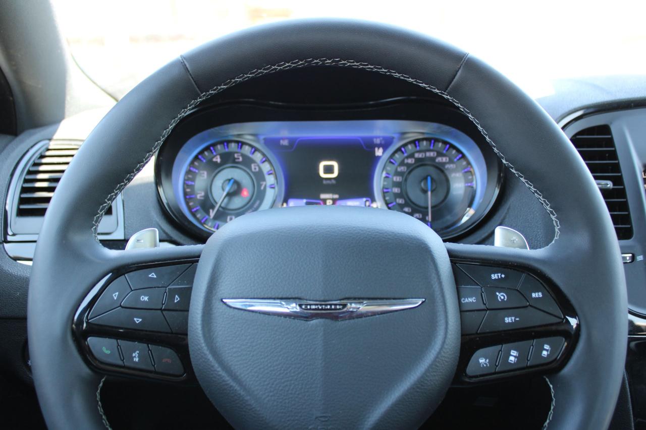 2023 Chrysler 300 300S - Photo #12