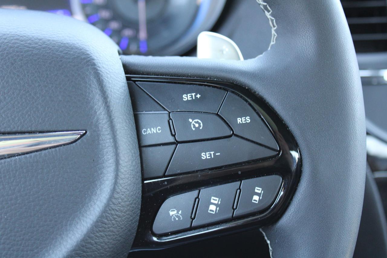 2023 Chrysler 300 300S - Photo #14