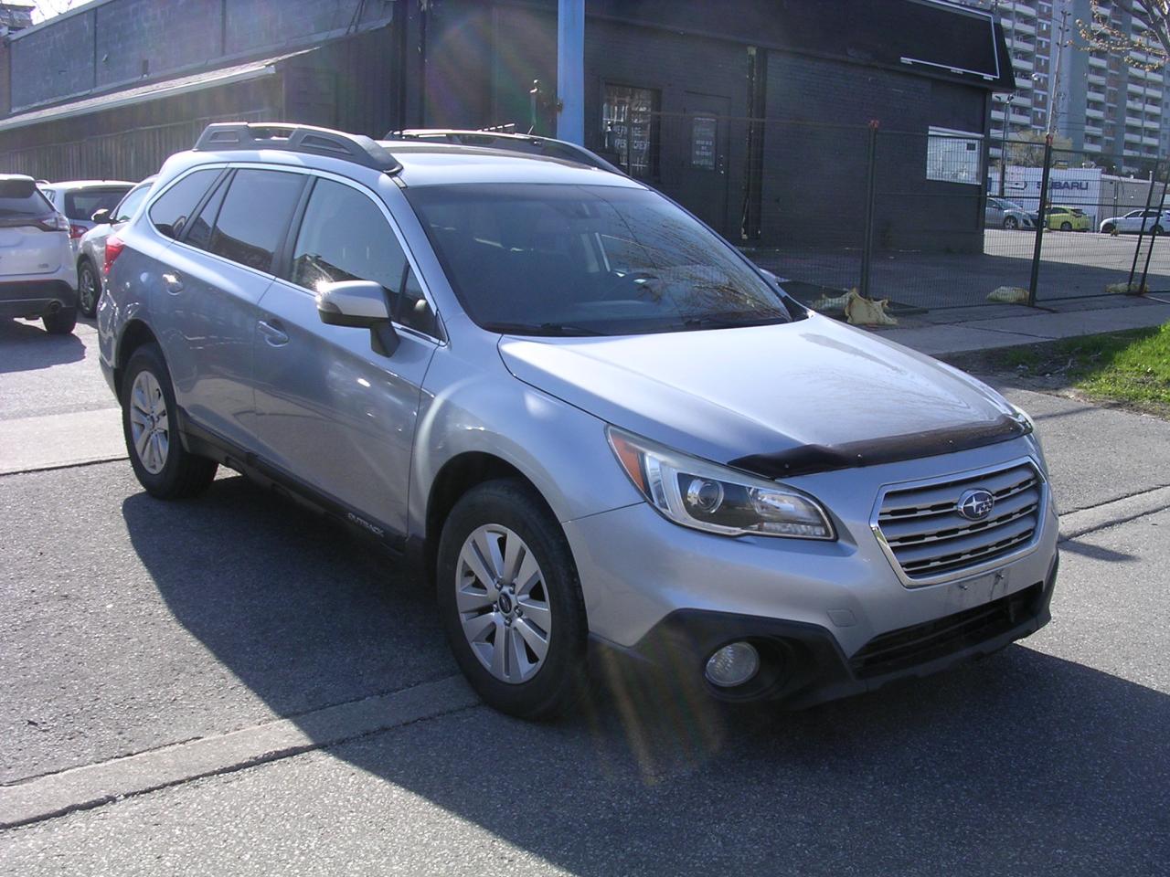 2015 Subaru Outback 3.6R w/Touring Pkg - Photo #2