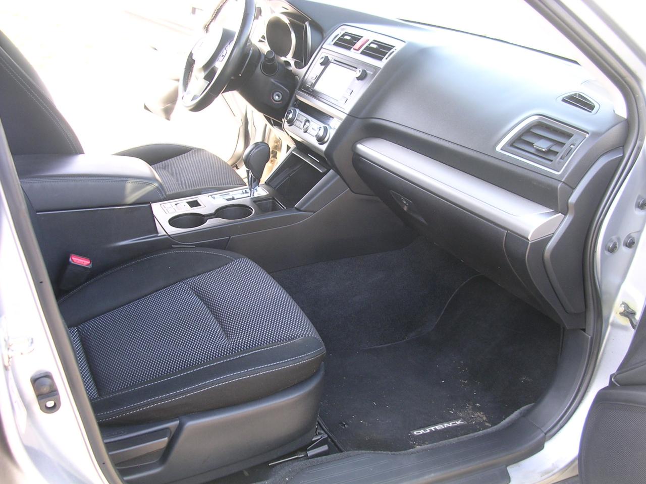 2015 Subaru Outback 3.6R w/Touring Pkg - Photo #12