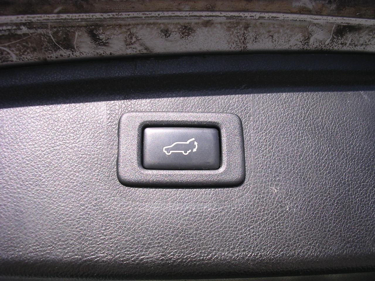 2015 Subaru Outback 3.6R w/Touring Pkg - Photo #11