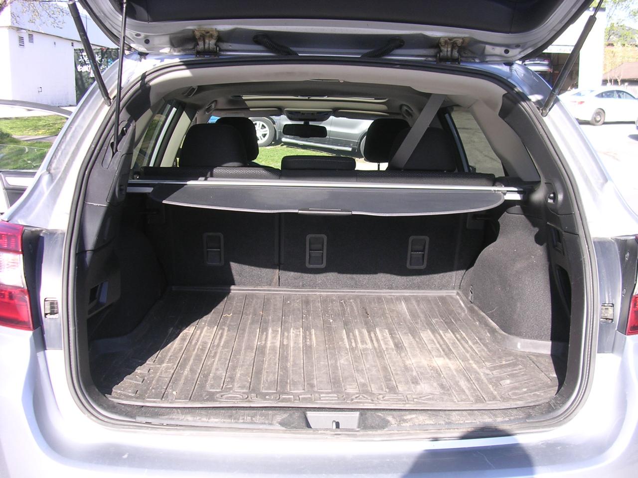 2015 Subaru Outback 3.6R w/Touring Pkg - Photo #10