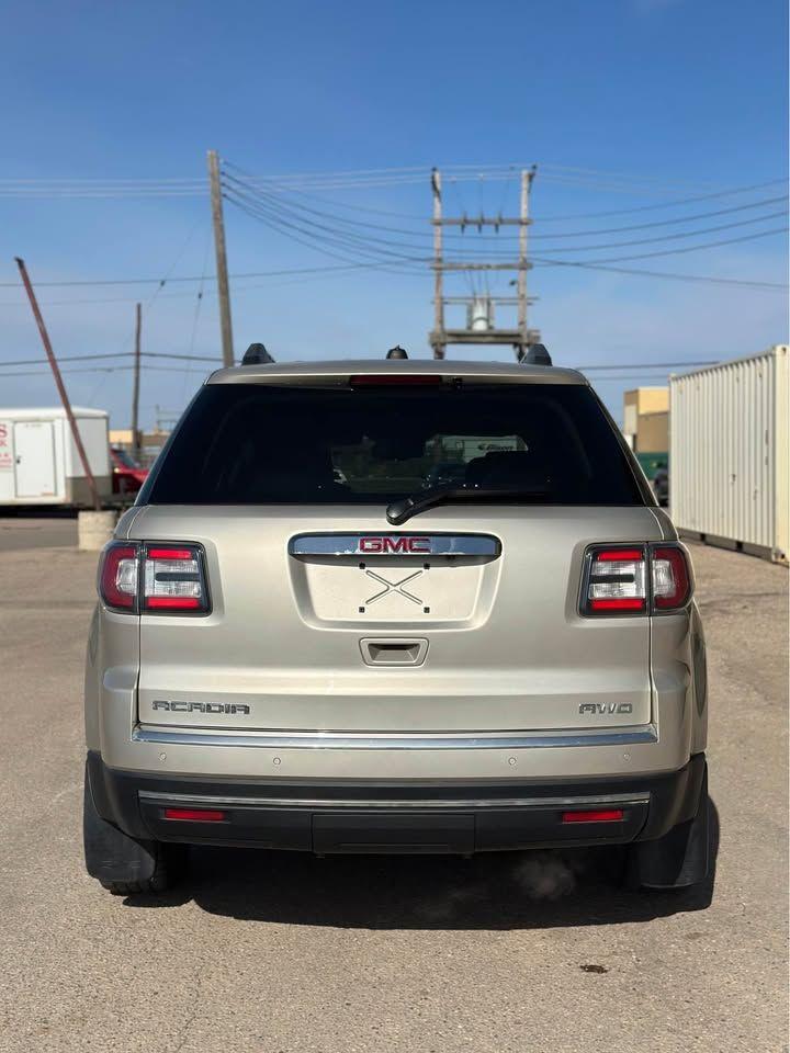 2016 GMC Acadia SLT - Photo #4