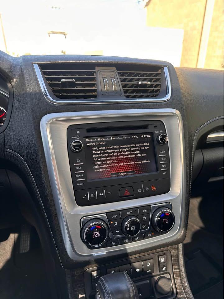 2016 GMC Acadia SLT - Photo #9