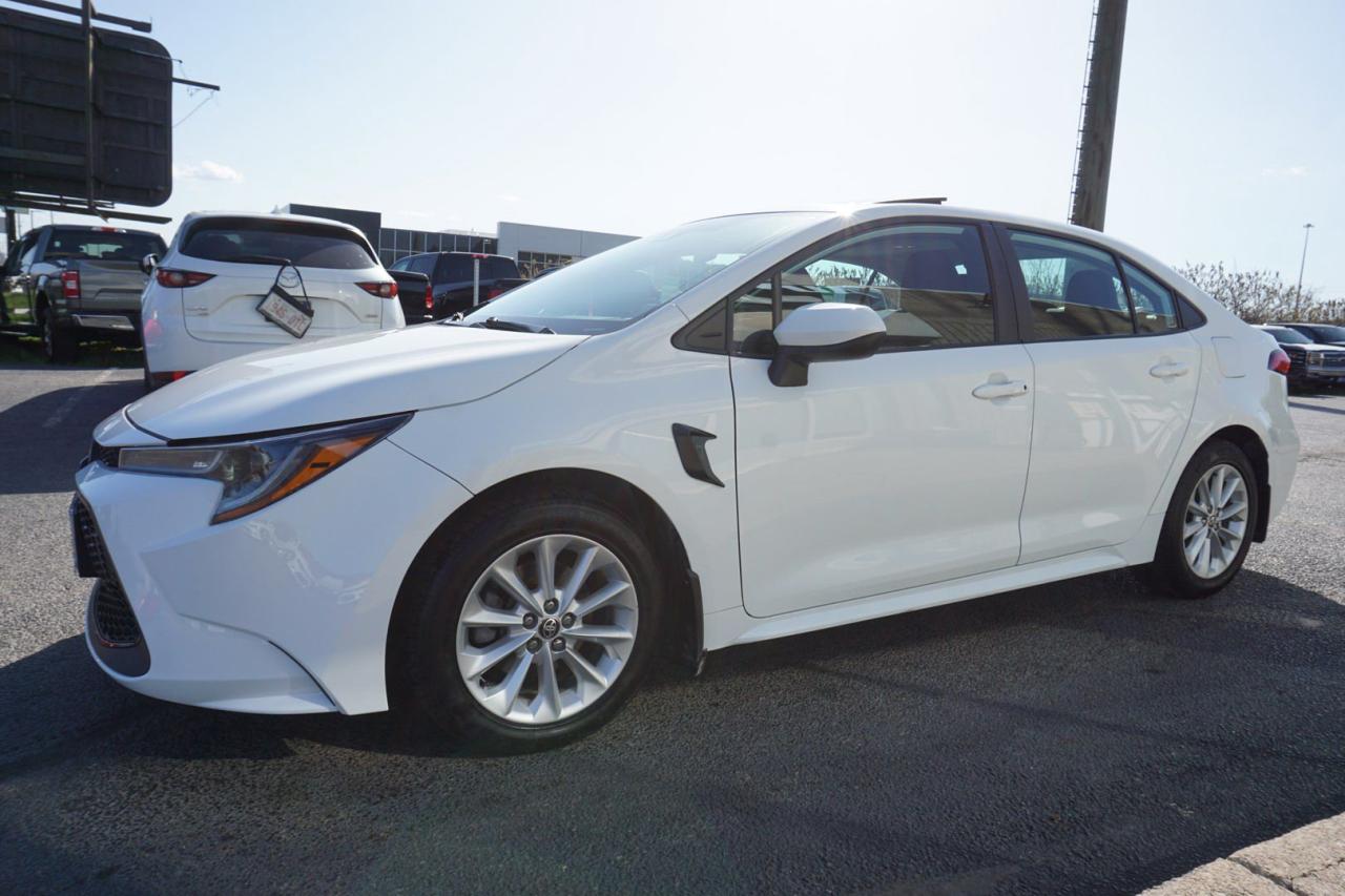 2021 Toyota Corolla LE CERTIFIED *TOYOTA MAINTAIN* CAMERA SUNROOF HEATED LANE & BLIND SPOT BLUETOOTH ALLOYS - Photo #3