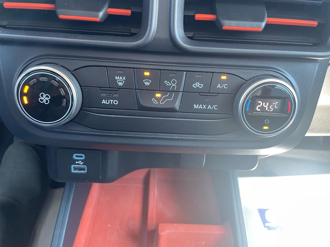 2022 Ford Maverick XLT Photo5