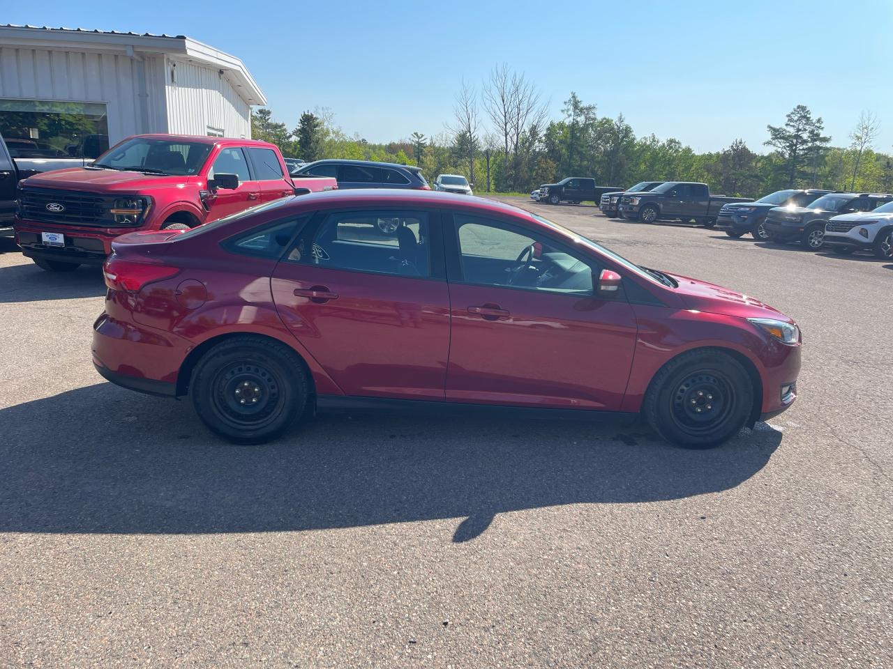 2017 Ford Focus SE Photo5