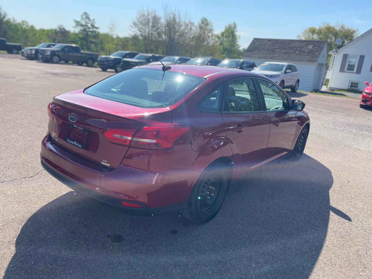 2017 Ford Focus SE Photo5