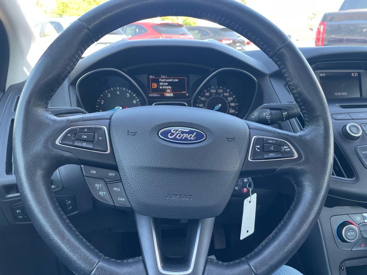 2017 Ford Focus SE Photo5