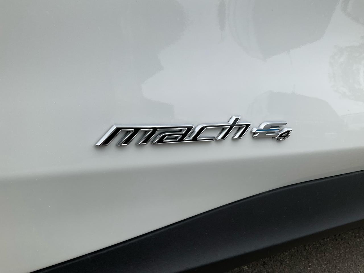 2025 Ford Mustang Mach-E Premium Photo5