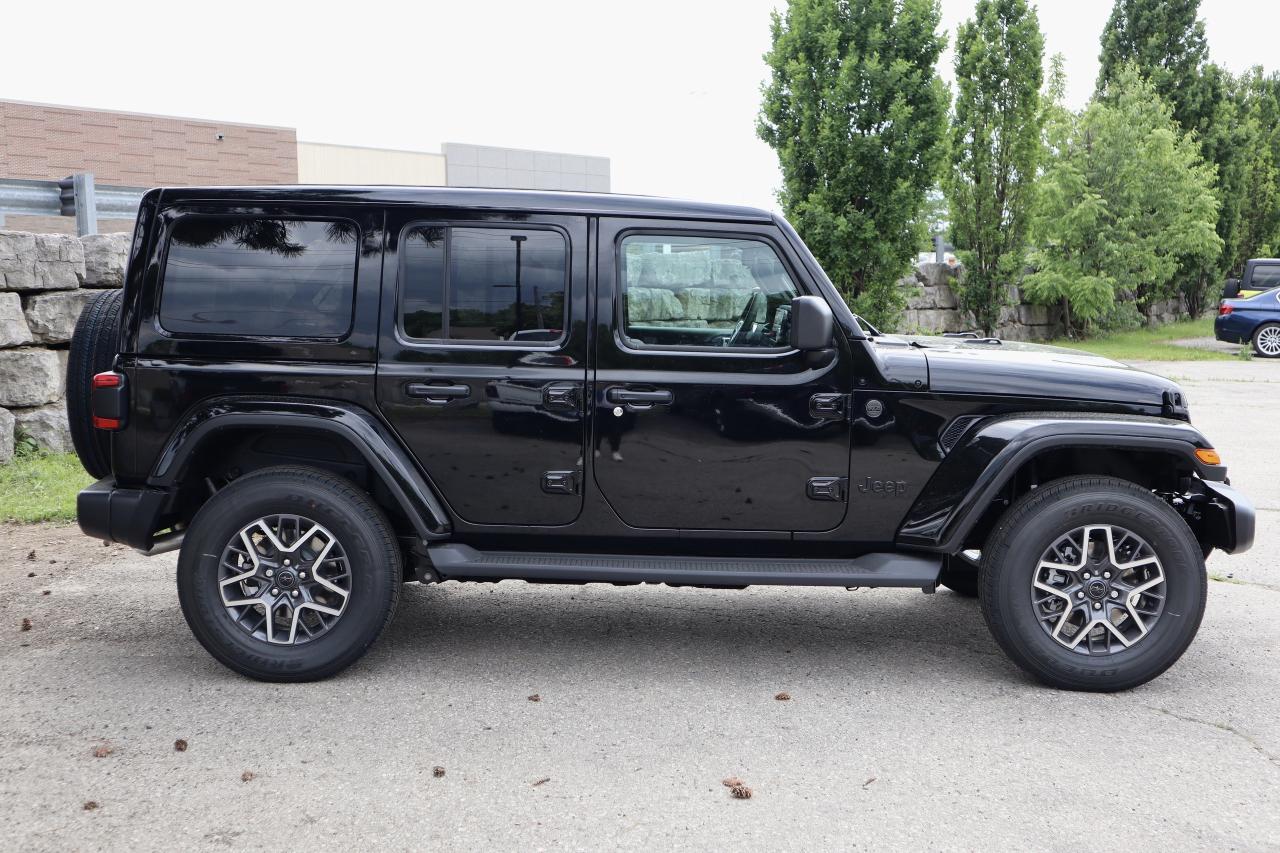 2025 Jeep Wrangler Sahara 4 Door 4x4 Photo3