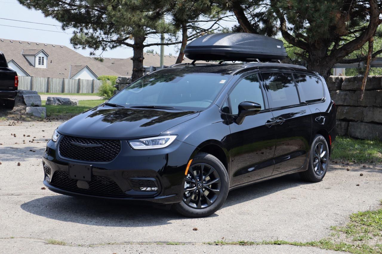 New 2025 Chrysler Pacifica Select FWD for sale in Waterloo, ON