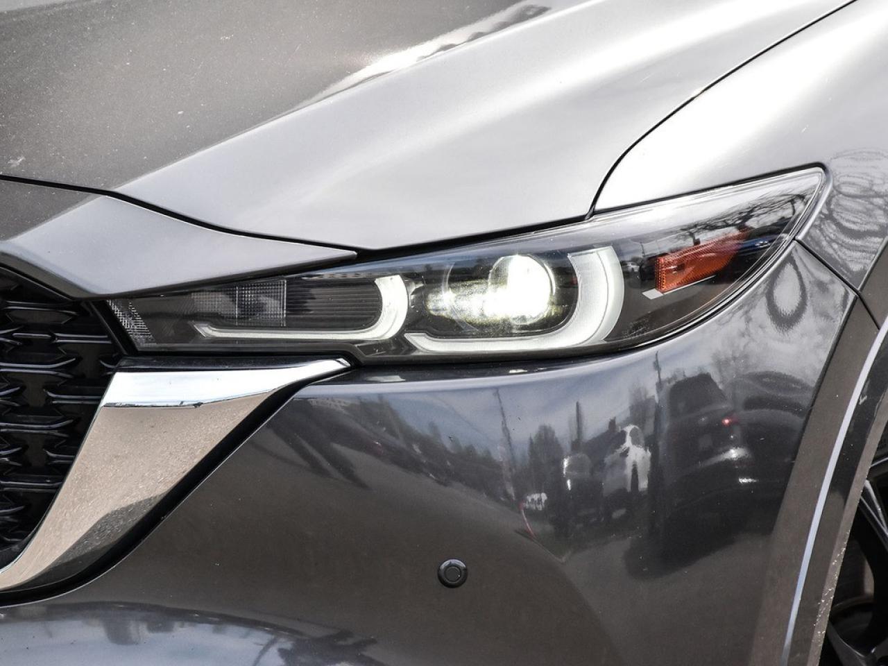 2022 Mazda CX-5 Signature AWD Photo