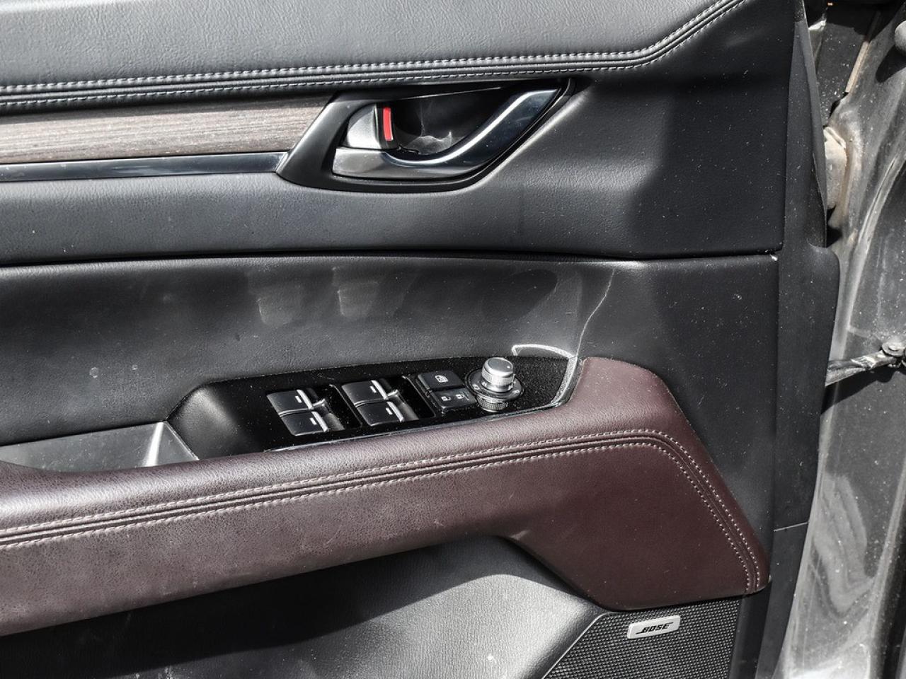 2022 Mazda CX-5 Signature AWD Photo