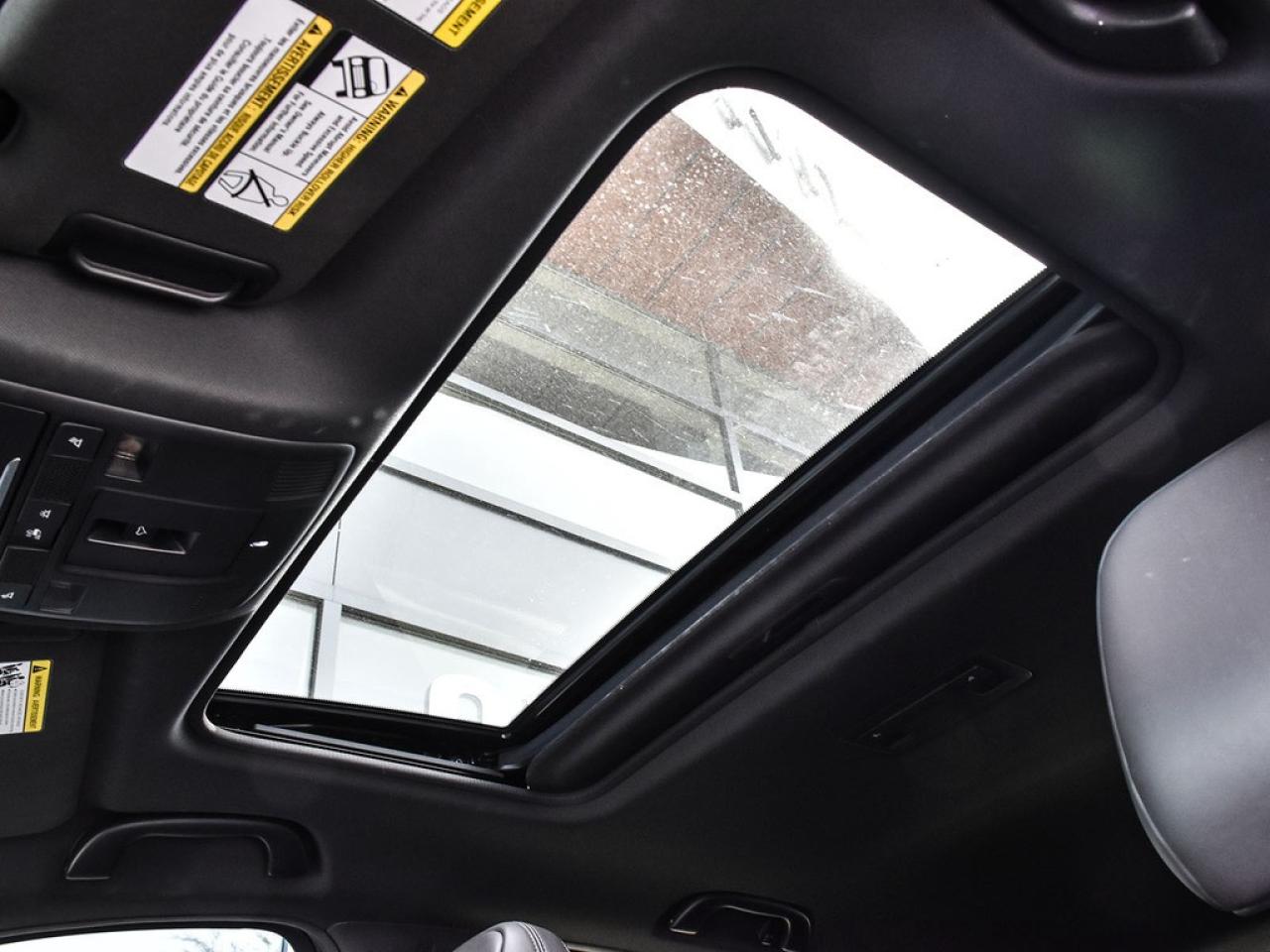 2022 Mazda CX-5 Signature AWD Photo