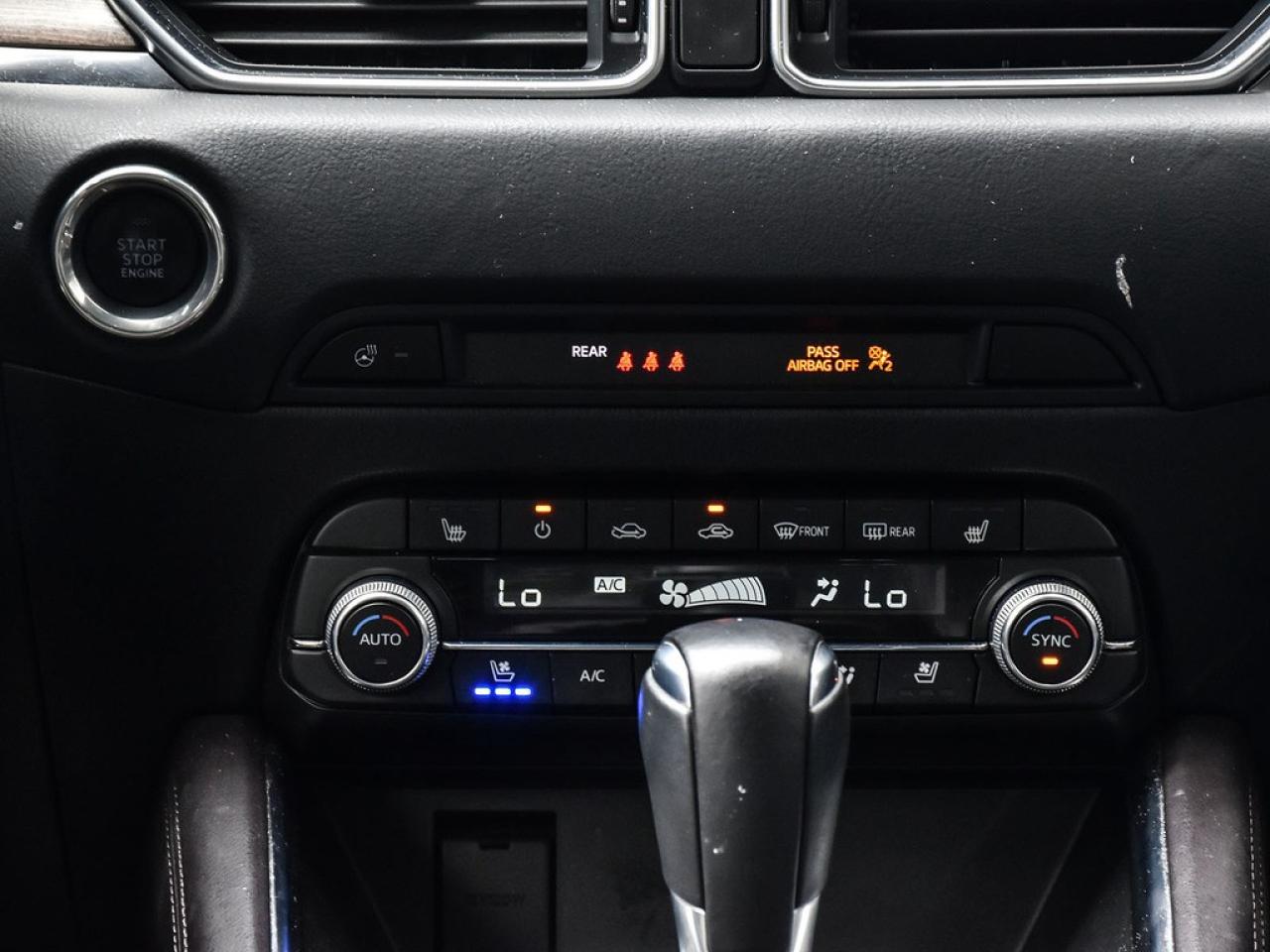 2022 Mazda CX-5 Signature AWD Photo