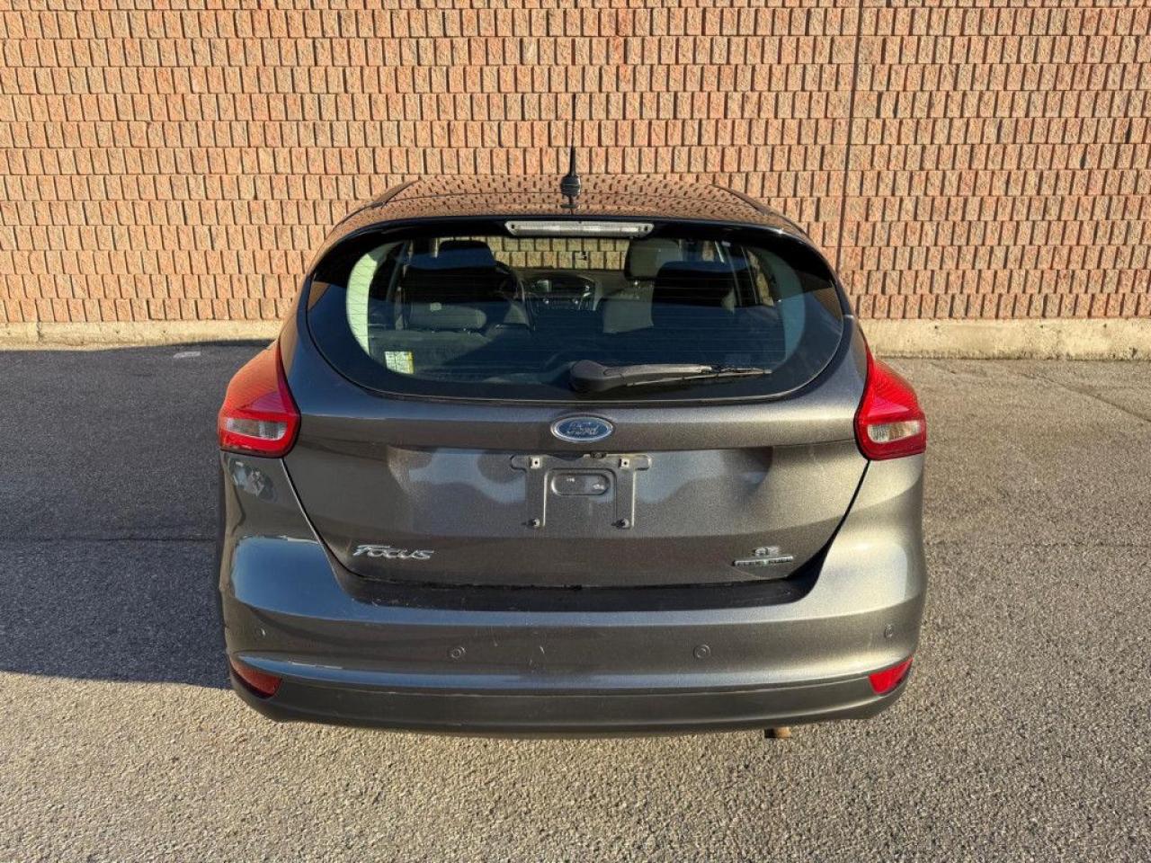 2016 Ford Focus SE | BACK-UP CAM | BLUETOOTH | ALLOY WHEELS | FOG LIGHTS | - Photo #5