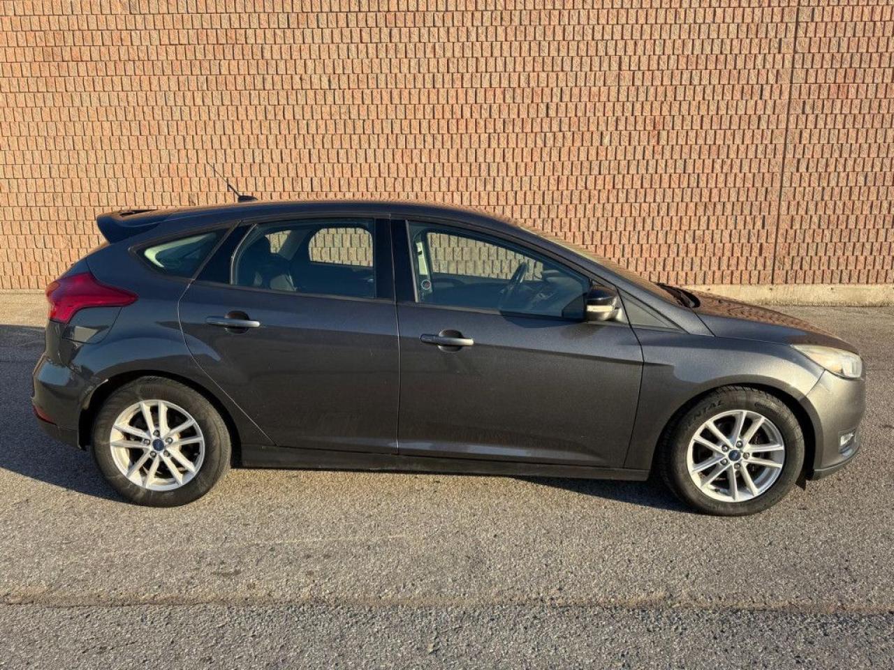 2016 Ford Focus SE | BACK-UP CAM | BLUETOOTH | ALLOY WHEELS | FOG LIGHTS | - Photo #7