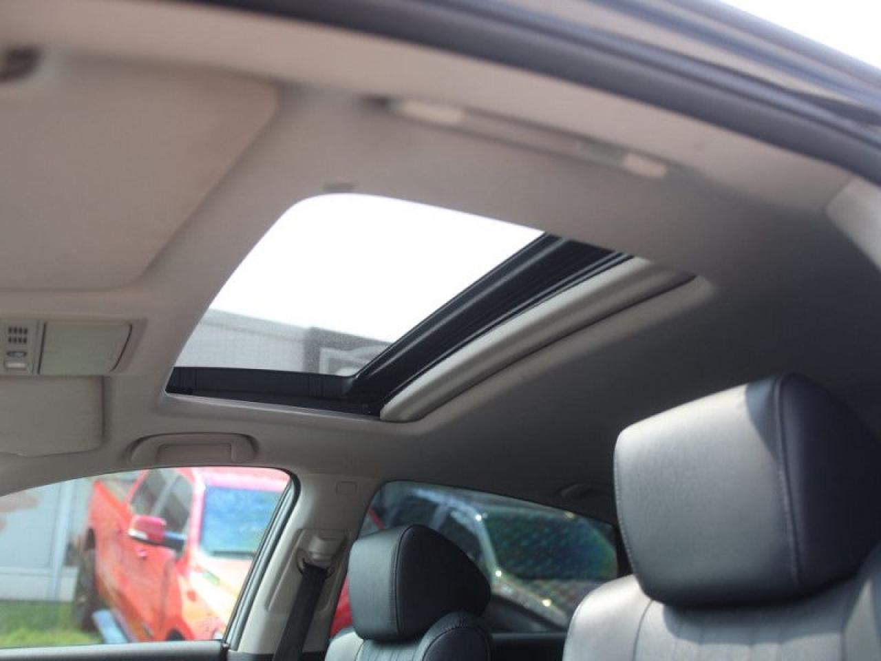 2018 Honda Accord Sedan Touring  **HEADS UP DISPLAY** Photo