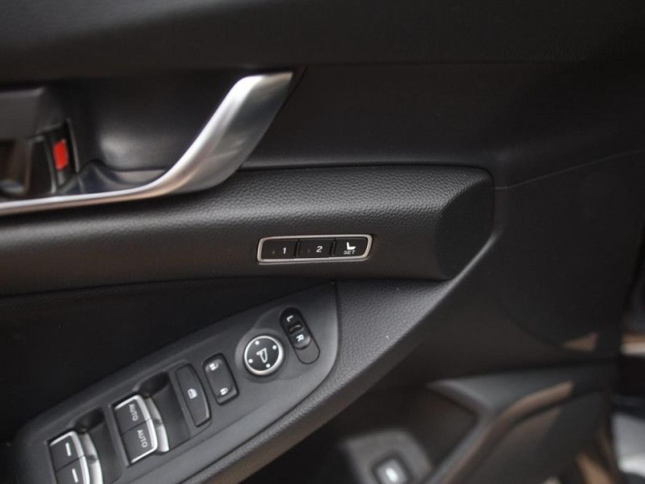 2018 Honda Accord Sedan Touring  **HEADS UP DISPLAY** Photo