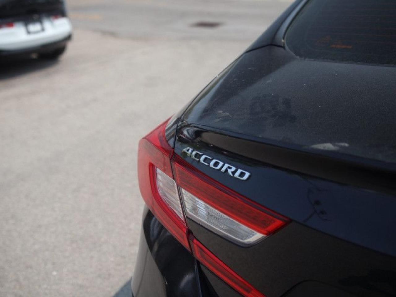 2018 Honda Accord Sedan Touring  **HEADS UP DISPLAY** Photo