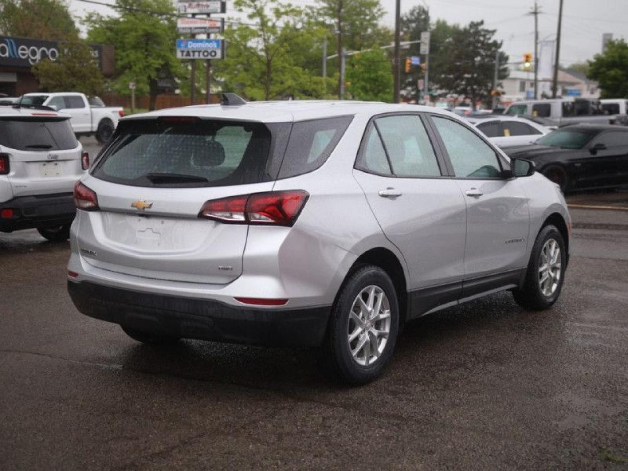2022 Chevrolet Equinox LS  **23 SERVICE RECORDS - CLEAN CF** Photo3