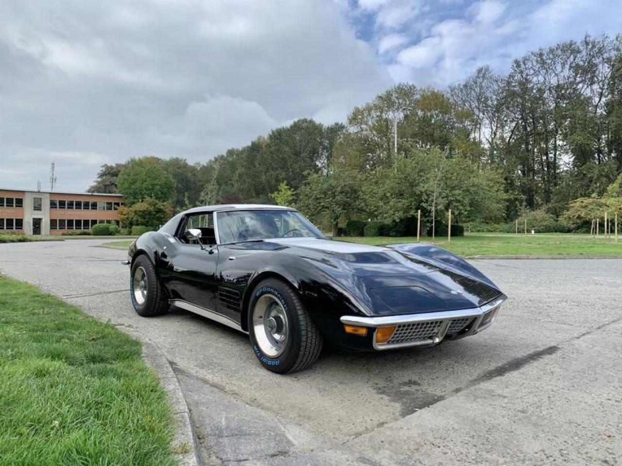 Used 1972 Chevrolet Corvette Stingray T-Top Convertible for sale in Burnaby, BC