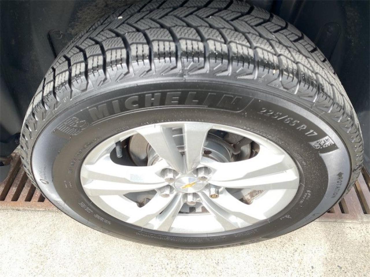 2017 Chevrolet Equinox LS  - Bluetooth -  OnStar Photo5