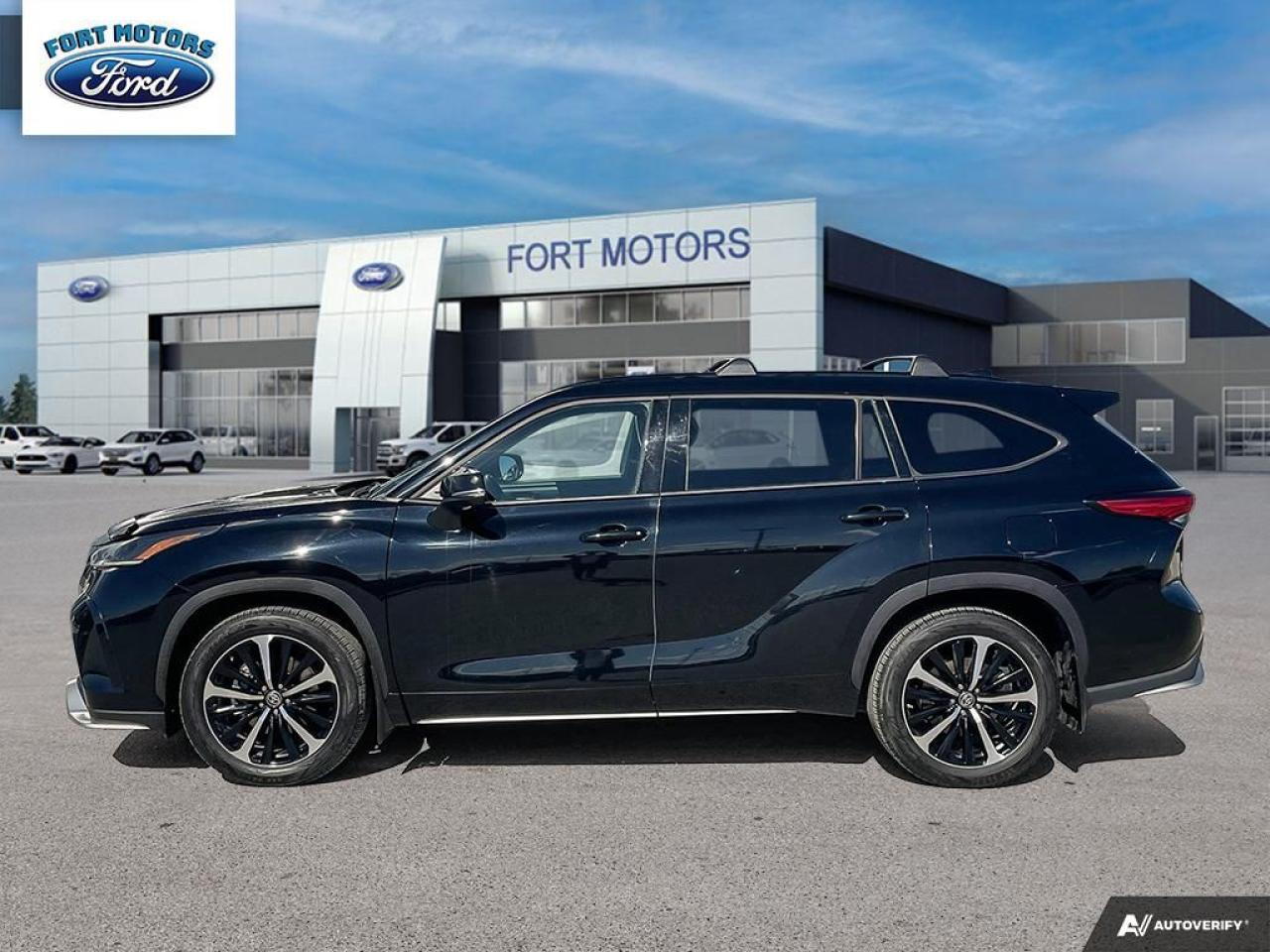 2021 Toyota Highlander XSE Photo2