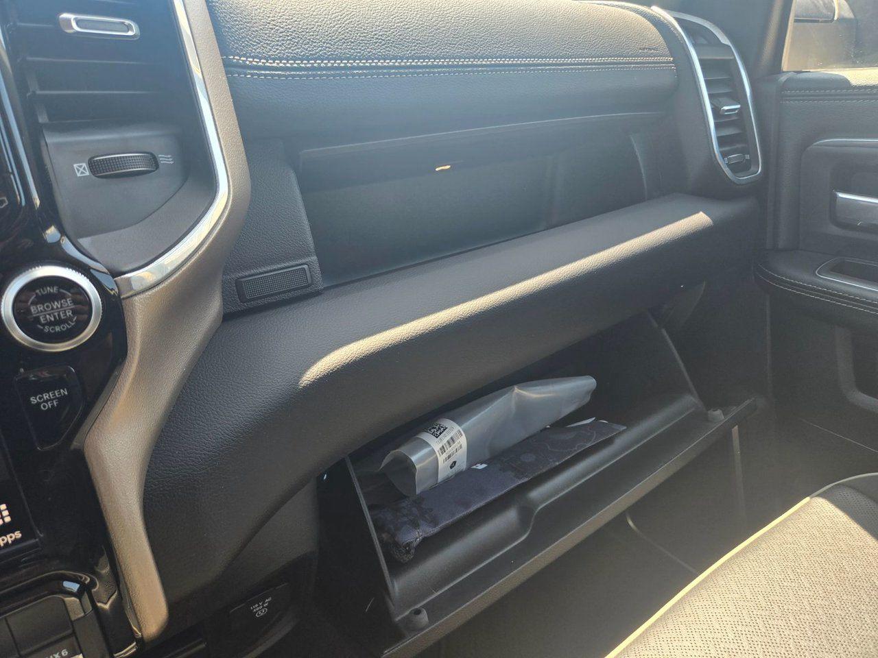 2024 RAM 2500 Laramie - Photo #19