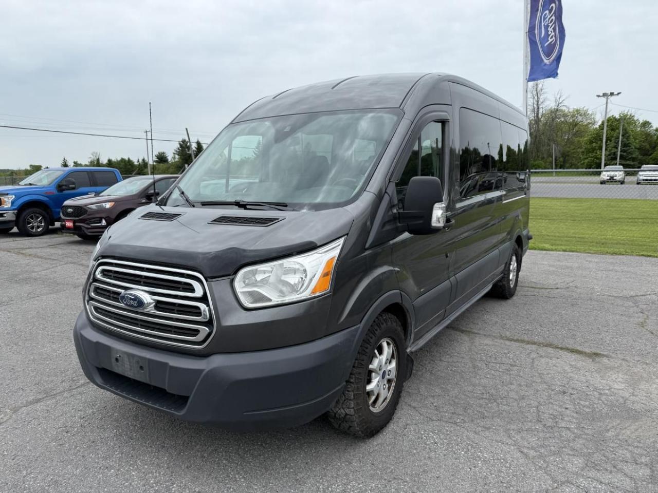 Used 2016 Ford Transit T-350 Passenger for sale in Ingleside, ON