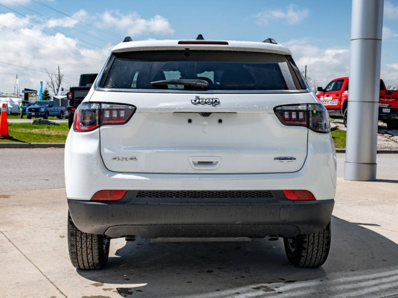 2025 Jeep Compass NORTH Photo