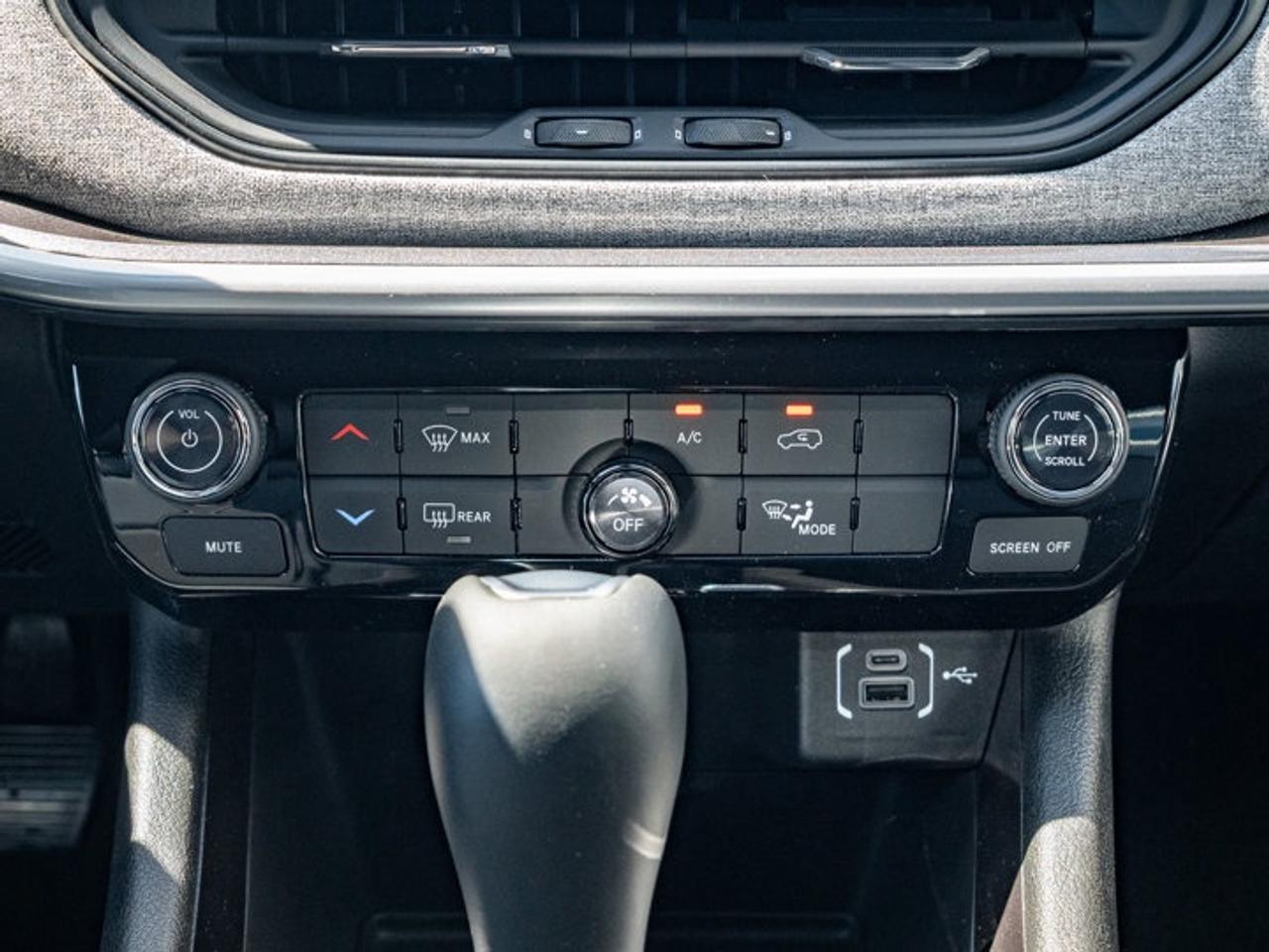 2025 Jeep Compass NORTH Photo