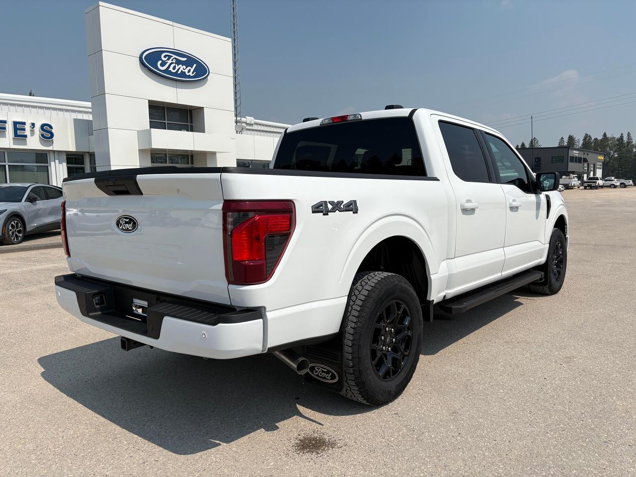 2025 Ford F-150 XLT 4WD SuperCrew 5.5' Box Photo3