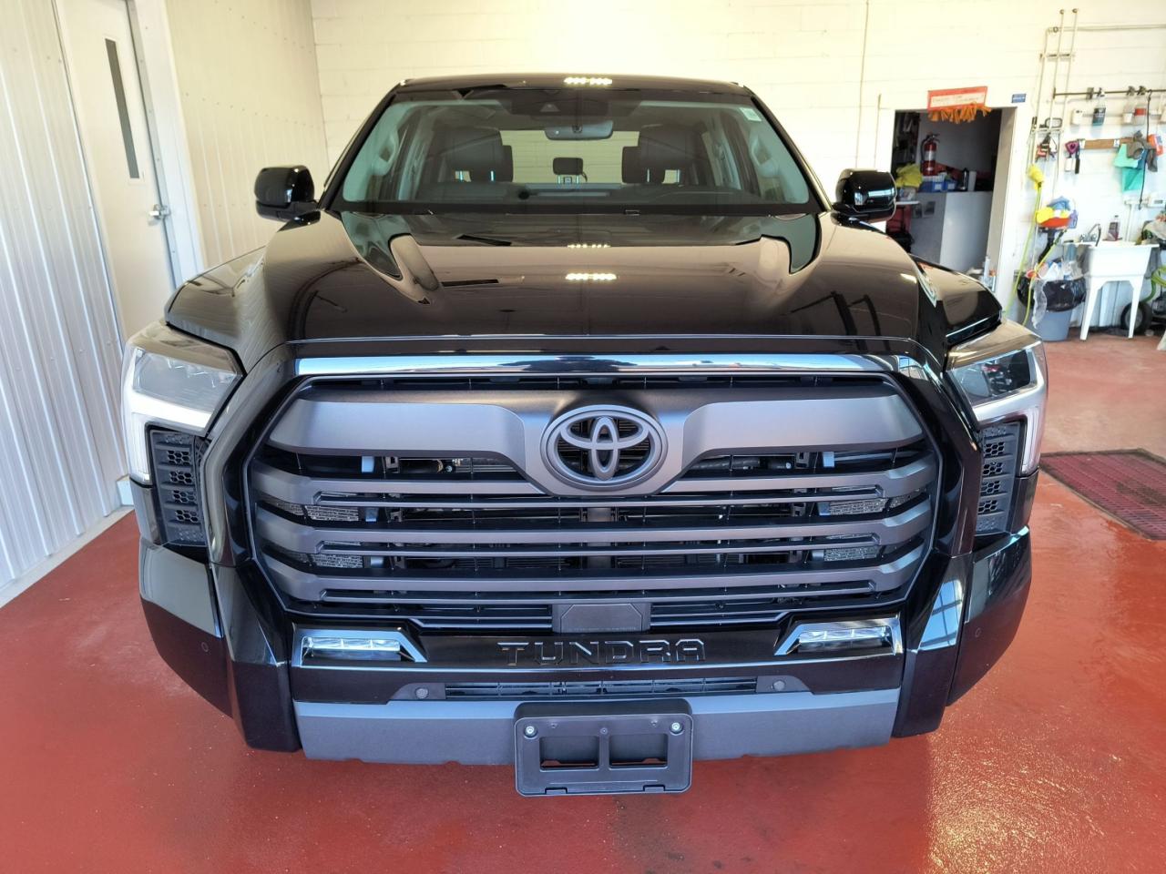 2024 Toyota Tundra Limited  4x4 Photo