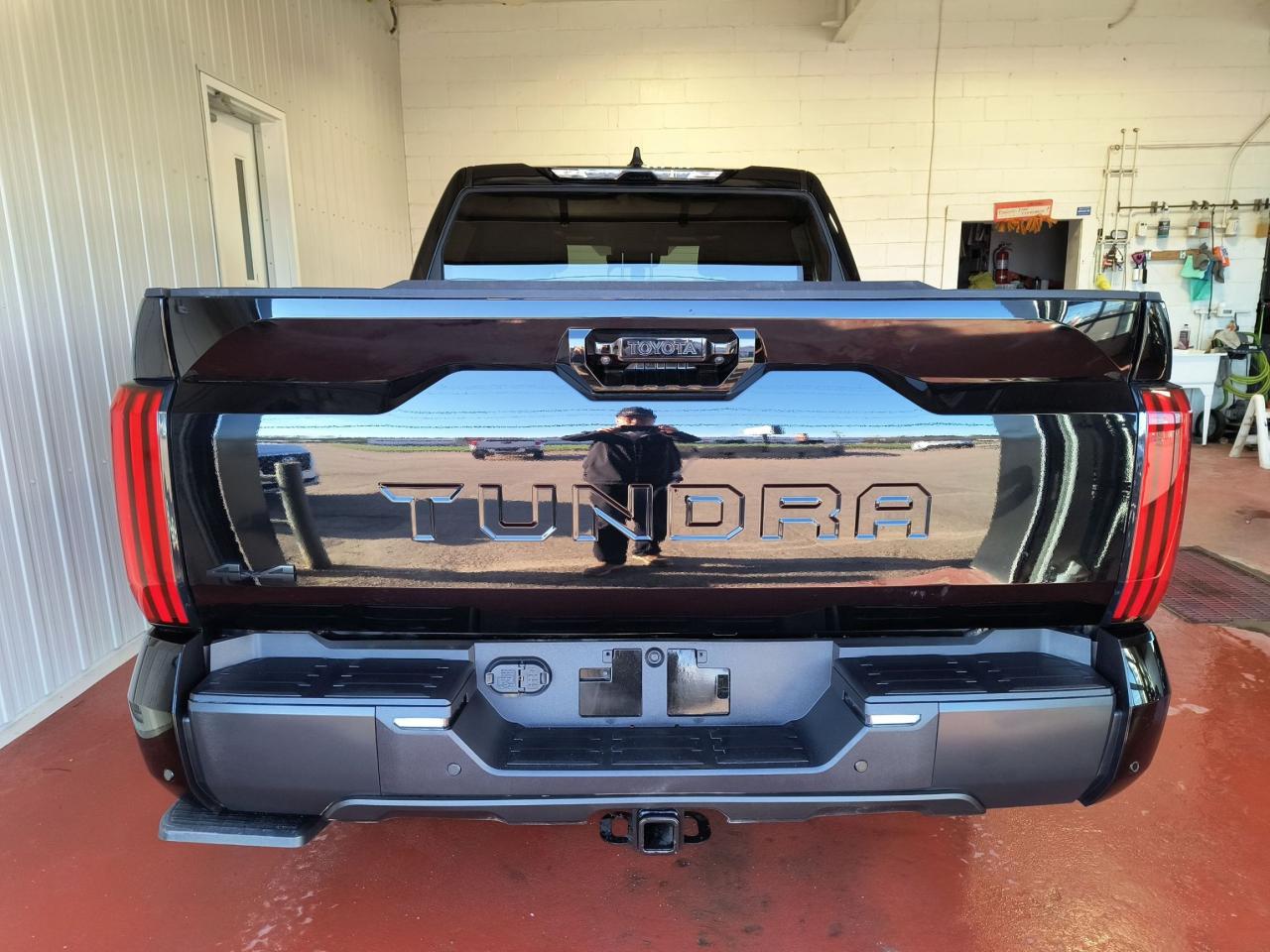 2024 Toyota Tundra Limited  4x4 Photo