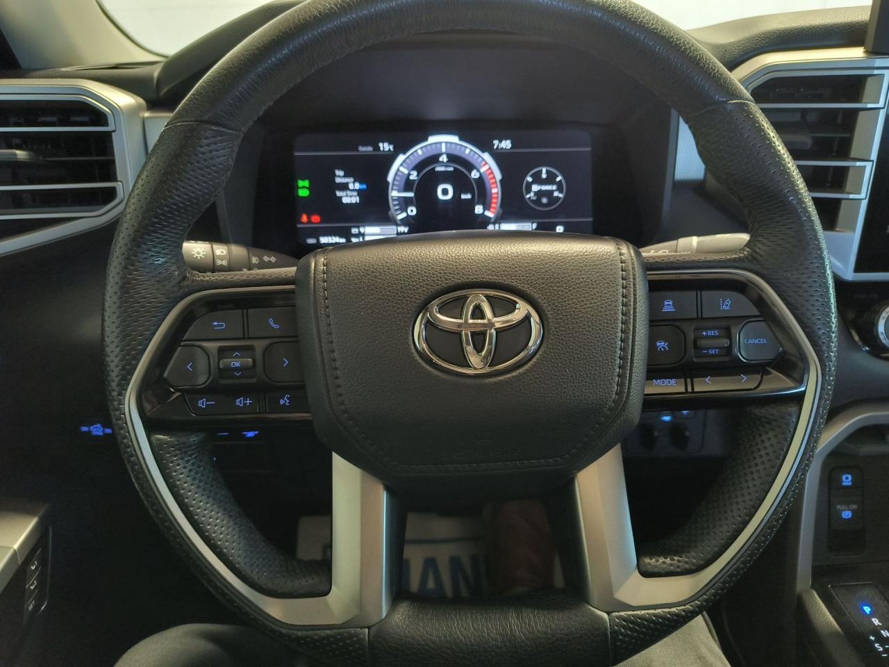 2024 Toyota Tundra Limited  4x4 Photo