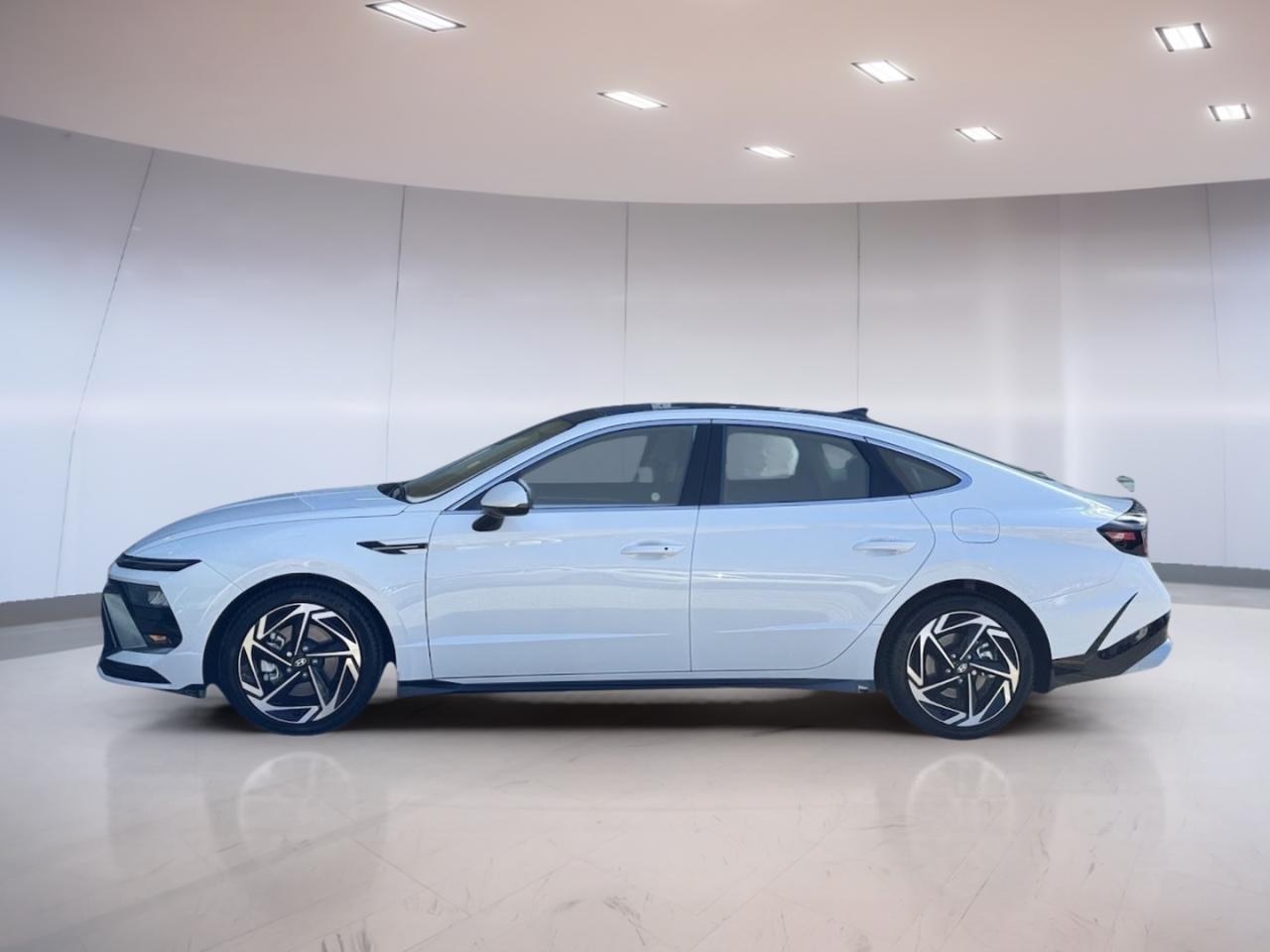 Used 2024 Hyundai Sonata Trend Awd for sale in Calgary, AB