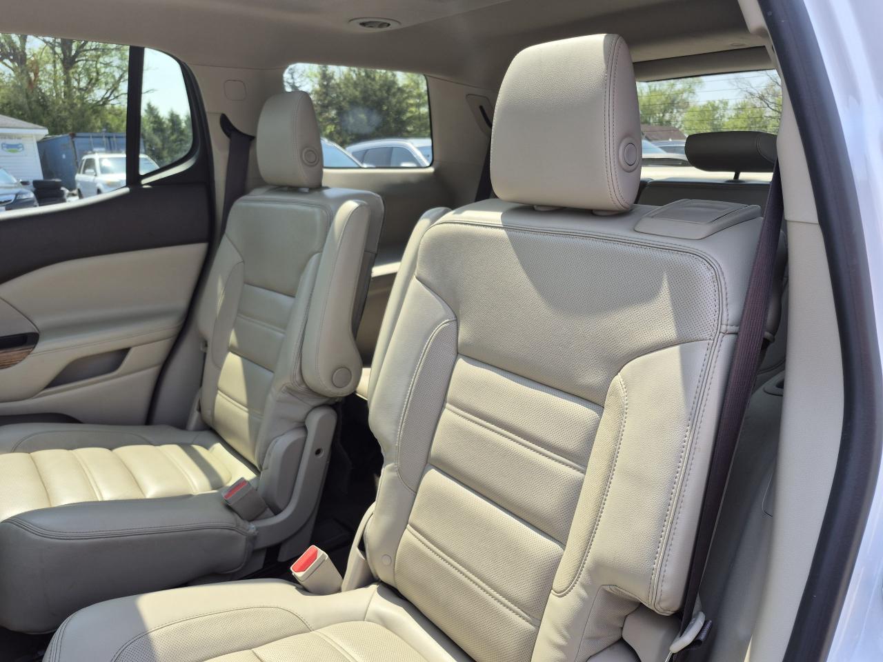 2017 GMC Acadia Denali - No Accidents - Certified Photo39
