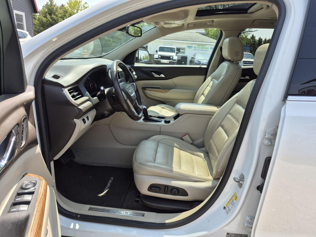 2017 GMC Acadia Denali - No Accidents - Certified Photo35