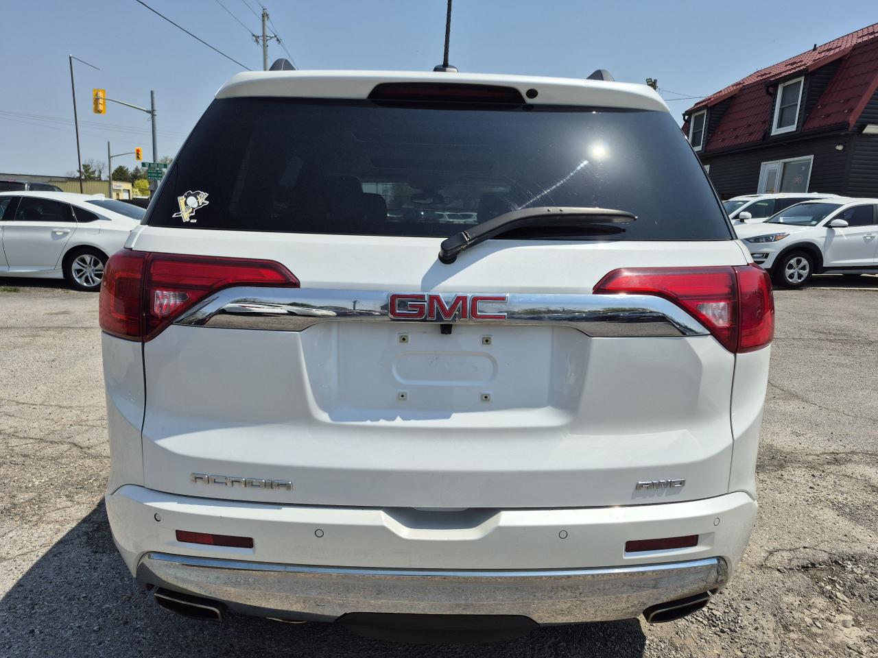 2017 GMC Acadia Denali - No Accidents - Certified Photo29