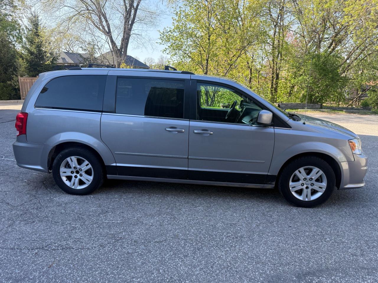2017 Dodge Grand Caravan 4dr Wgn Crew Plus - Photo #4